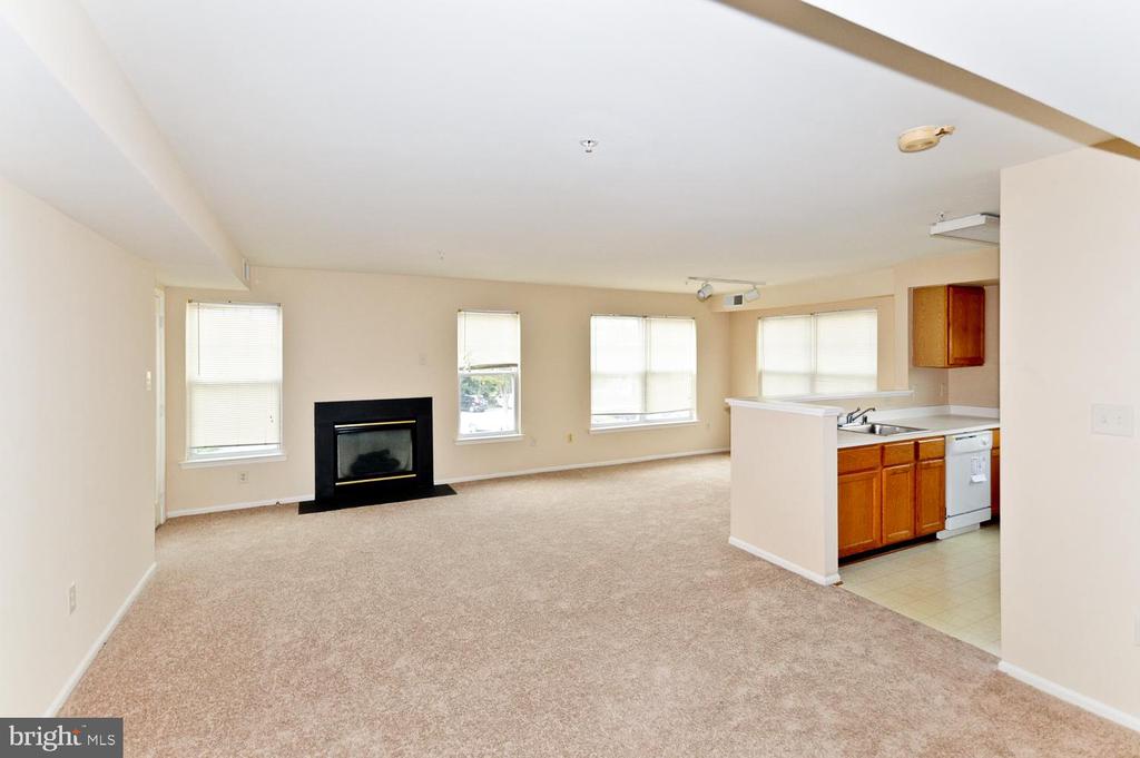 AngelSBrown's tweet photo. Dreaming of a new home? This 2 BED, 2 BATH home might be the one you've been thinking of. #realestate #homesforsale  https://t.co/QrMxUULR1v https://t.co/m1MRTPzMOE