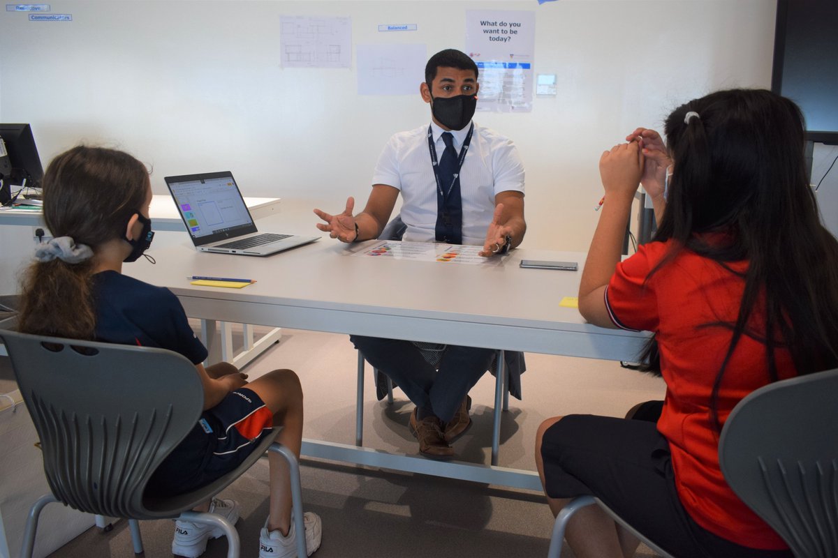 DwightSchoolDXB's tweet photo. 'Young Entrepreneurs', an inspiring session with Mr.Hannan, dedicated to nurturing entrepreneurial skills of students and supporting their innovative ideas. Our Gr5 entrepreneurs, Lina &amp; Arisha, discussed about building strong customer relationships.

#sparkofgenius #ibschool https://t.co/hAZq0EgRPd