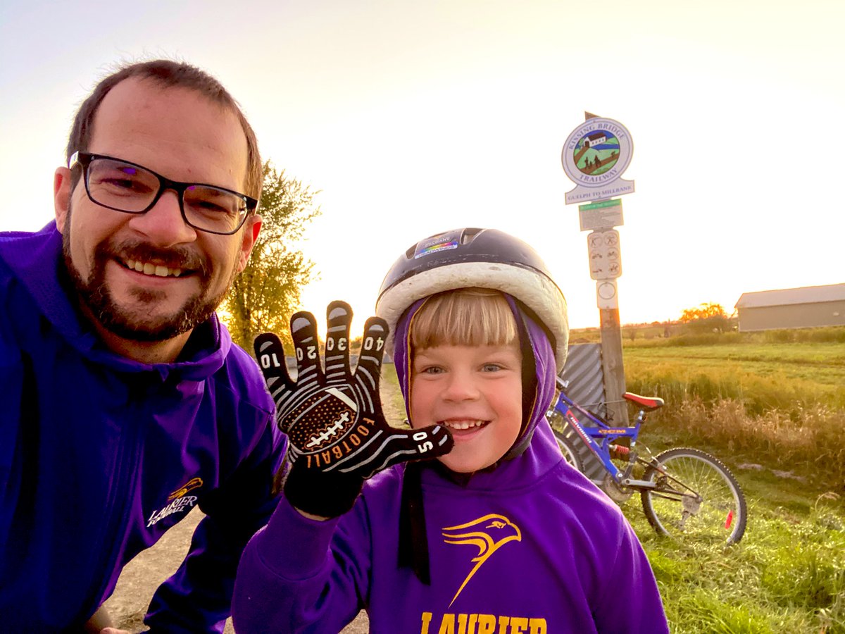 kermartin77's tweet photo. When youโre up you might as well see the sun rise โ๏ธ ๐๐ Thankful for #autumn views and an energetic sidekick! #thanksgiving #greatfulmindset https://t.co/LtzCkQoEHW