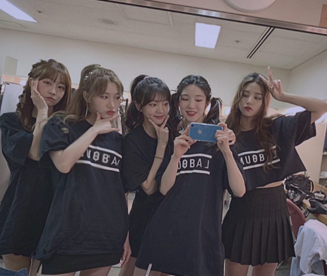 solbirnie's tweet photo. #솔빈빈

with my power puff girls📸❤ look, how adorable they are omg😍

#LABOUM https://t.co/0tcXIObswz