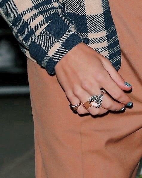 your nails ♡  @Harry_Styles