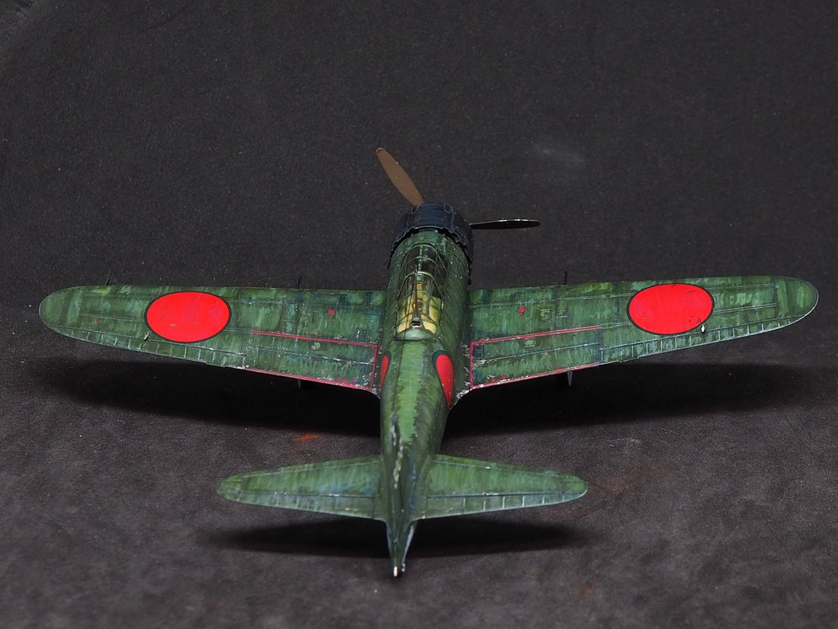 タミヤ1/72零戦52型完成しました アンテナ線以外はキットのまま、退色