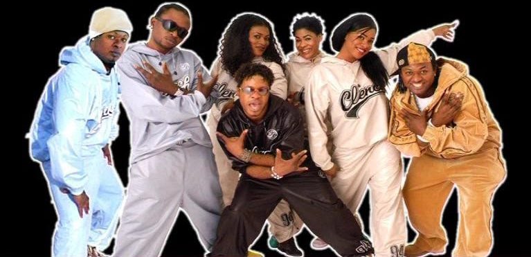 En 1993, Tutala Makoma a fondé le groupe, étant accompagné de ses frères et sœurs. Il a commencé à se produire en public dès 1995. Le nom du groupe était « Nouveau Testament »