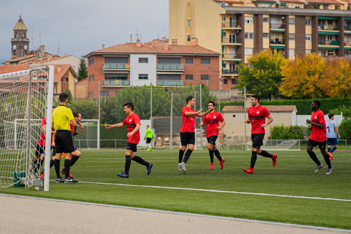 cftorello's tweet photo. Moments d'ahir @cftorello vs @OARVic #Seguim #lluitant #competint Fotos: Enric Serra/CF.Torelló https://t.co/MOmJmXXrmS