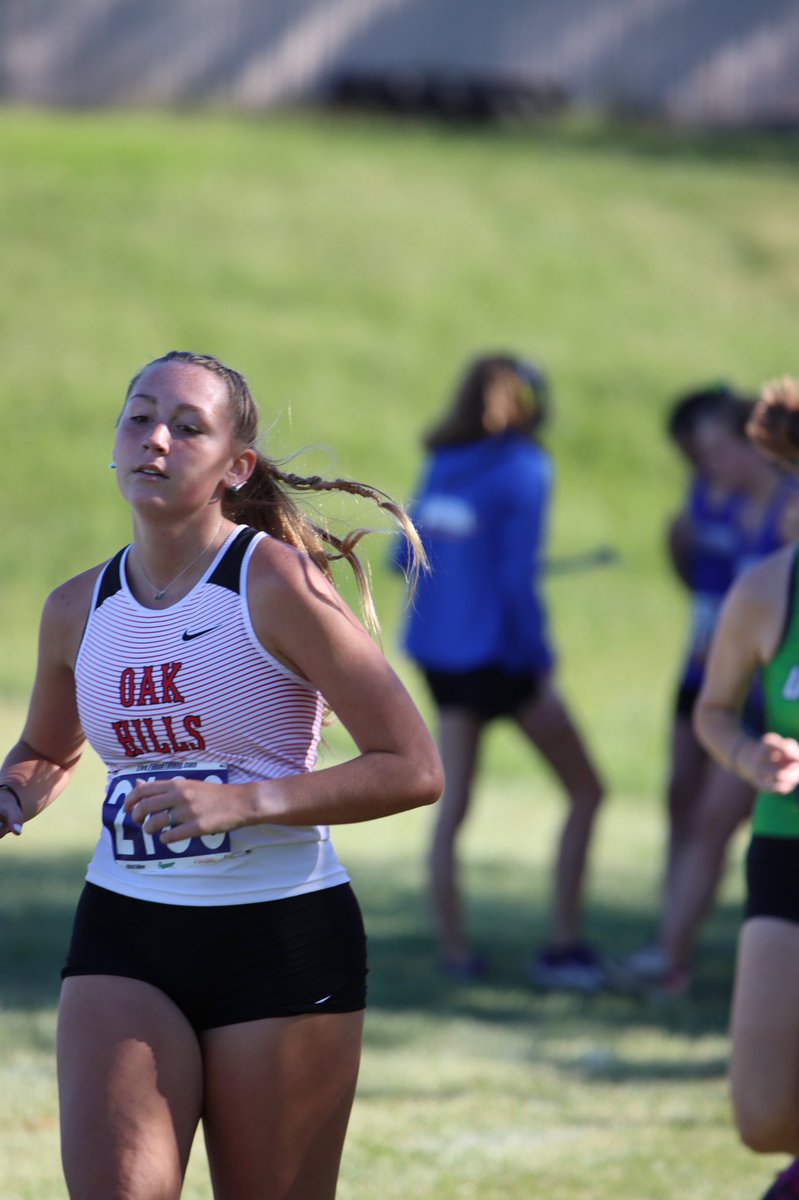 ohxcrunners's tweet photo. 🔦SENIOR SPOTLIGHT🔦                       Our next senior we would like to recognize is Shiloh Walz🥳 https://t.co/sAEdjppnNm