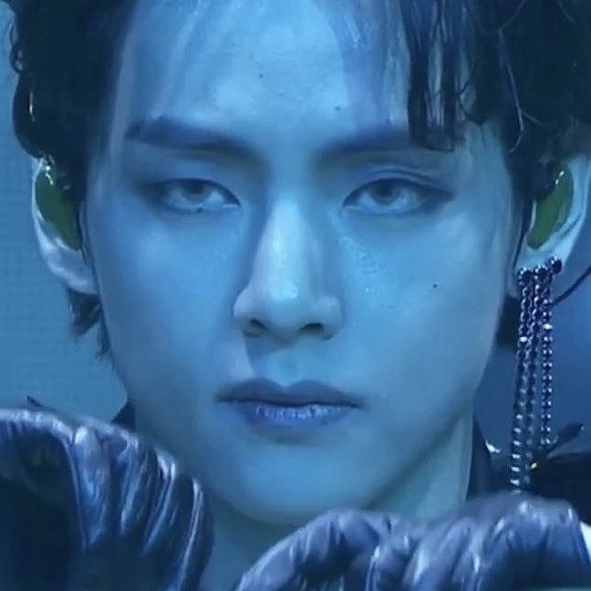 archtaearchive's tweet photo. the thought of being on the receiving end of his stare terrifies me. will i turn to dust? will my insides combust with the energy of 1000 suns? will he induce a projection of my astral body to another plane of existence? i just don't know https://t.co/gUxs9OfnFb