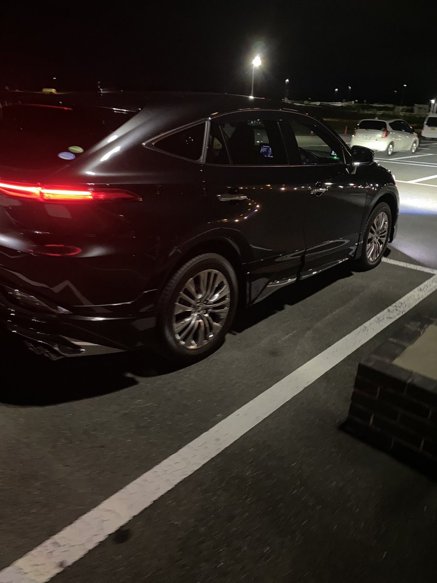 keharrier's tweet photo. 本日10/11納車になりました
PBPガソリンFF、Zレザパケ、modelista調光パノラマルーフ https://t.co/H5yzuf0jBQ
