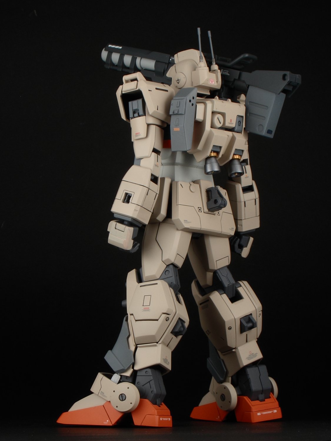 MGジム・キャノン 現地改修型（ヘッド改） 1/100 プラモデル 完成品