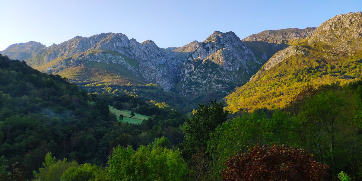 Nomads_Spain's tweet photo. La espectacular paleta de colores 🎨 de Asturias, nunca deja indiferente, ¿no te parece? 😍

#NomadSpain #Wanderlust #Viajar #España 🇪🇦 #Asturias #SinFiltros 📷 https://t.co/nBs6BFN06c