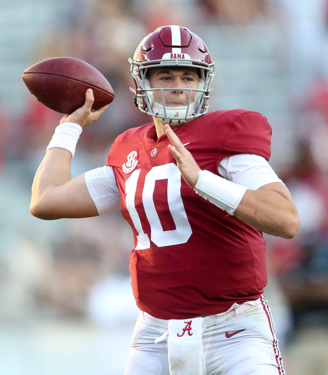 PFF_College's tweet photo. Highest-graded Power 5 QBs in Wk 6:

1. Mac Jones, Alabama - 88.7
1. Myles Brennan, LSU - 88.7
3. Kenny Pickett, Pittsburgh - 86.2
4. Phil Jurkovec, Boston College - 84.2
5. Matt Corral, Ole Miss - 81.1 https://t.co/kMStVppU3N