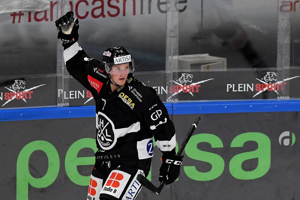 OfficialHCL's tweet photo. ✍️ L’Hockey Club Lugano comunica di aver raggiunto in queste ore un accordo con la franchigia NHL degli Washington Capitals per il prestito del giocatore Daniel Carr. 

👉 https://t.co/0BGLcJc9o2 https://t.co/JrUX0Z47da