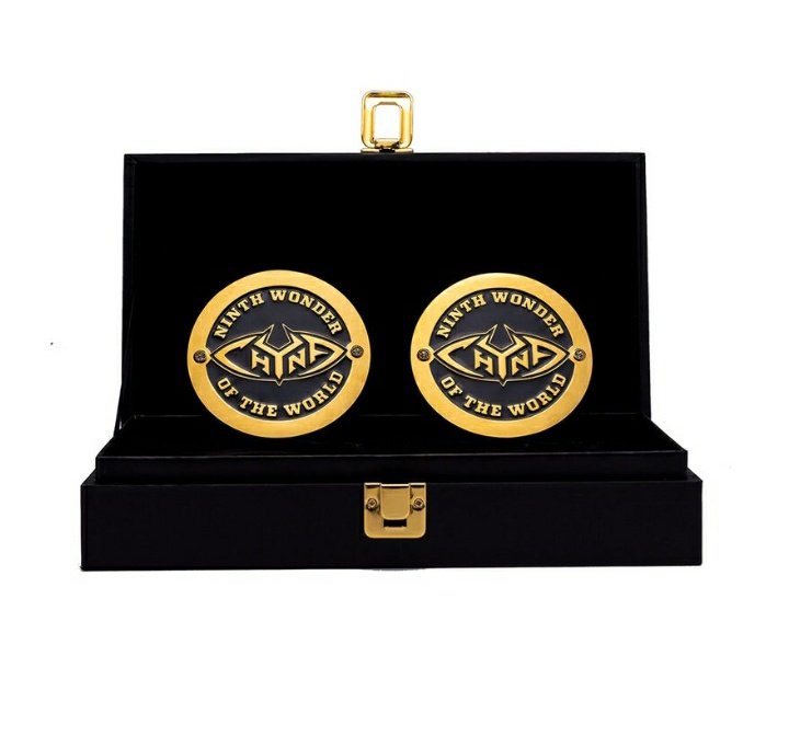 Laboytv's tweet image. New Legend WWE sideplates at @WWEShop. 

If only they could make @WWEAsuka and @WWEEmberMoon plates for the NXt women's championship. I need those.