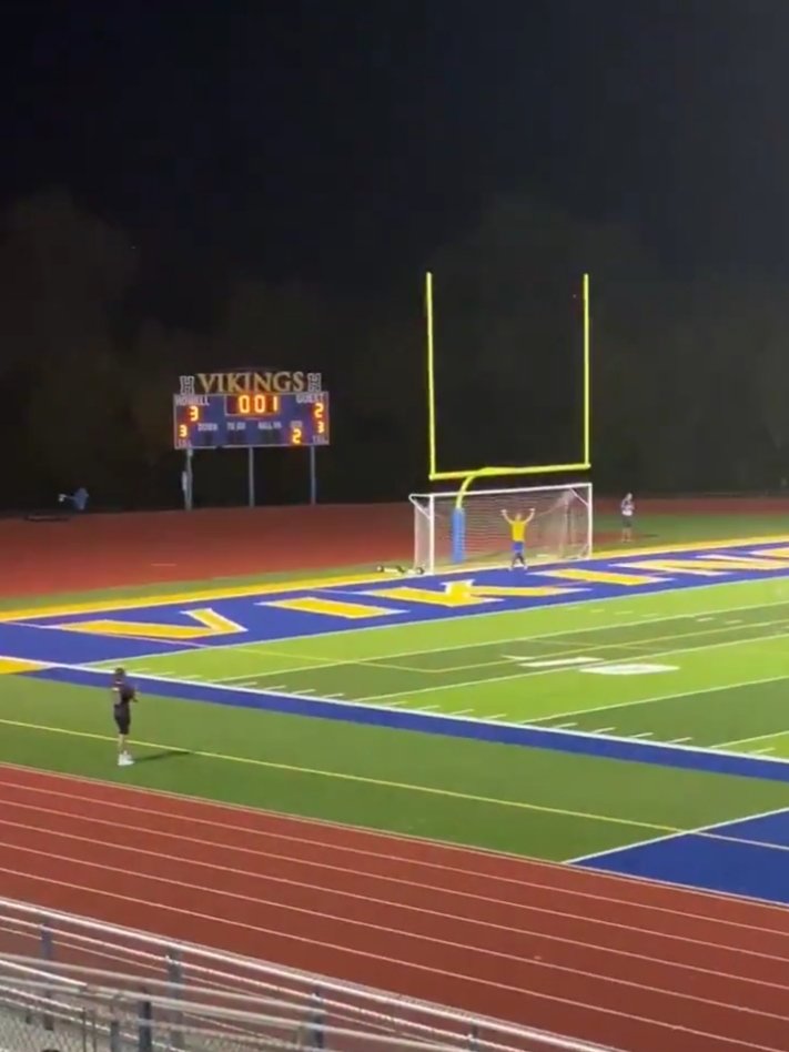 stlsoccerchic's tweet photo. Viking Victory! #christhekeeper &amp; team w/the  W v undefeated FZS 10.8.20 https://t.co/093qYWxWC5