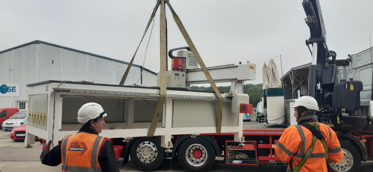 machine_support's tweet image. #machine #relocation machine tool decommissioned and relocated 50miles to new premises and installed. Thanks to @dw-transport.co.uk for all your help. Machine back in #productivity helping customer with urgent order. #UKmfg @machine_support