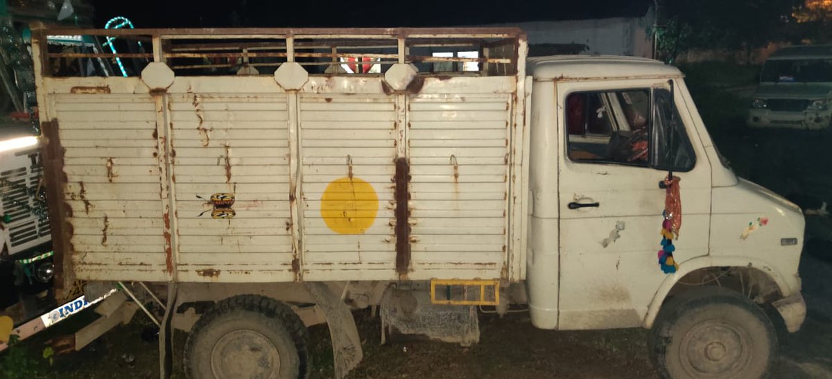 गुप्त सूचना पर कोडरमा पुलिस <a href="/spkoderma1/">Koderma Police, Jharkhand</a> के सहयोग से माइका ले जाते हुए एक टाटा 407 ट्रक को कोडरमा वन के द्वारा जब्त किया गया।
<a href="/HemantSorenJMM/">Hemant Soren</a>