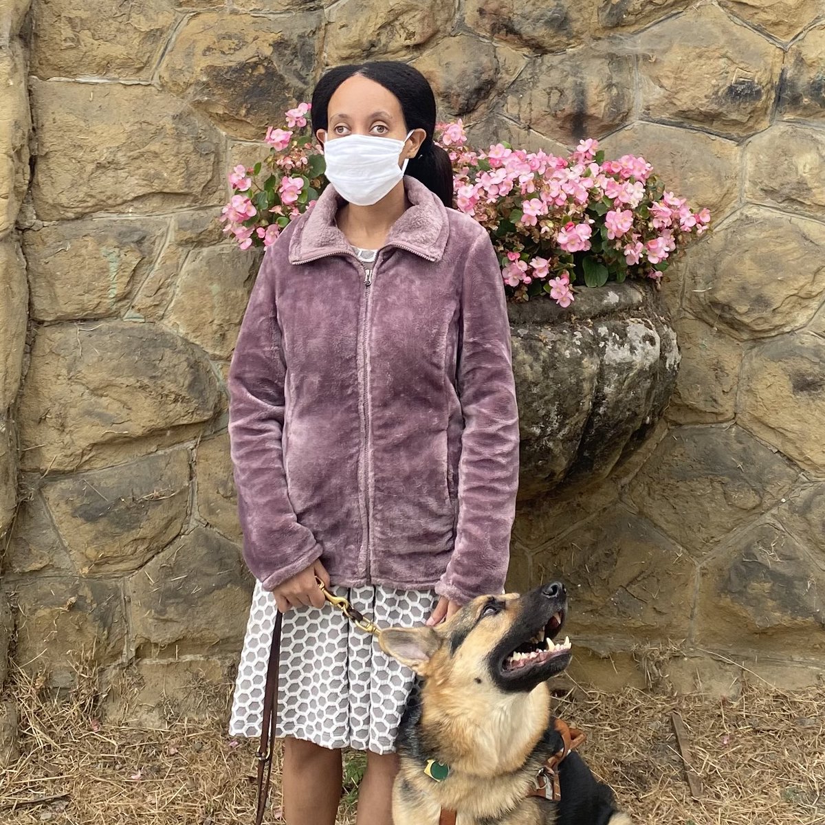 #DeafU, a Netflix show about #Deaf students at Gallaudet University, has zero Black Deaf woman. Nor does it have Deafblind or other multiply-disabled students. Mylo &amp; I are disappointed. 

Producers need to stop whitewashing the #disability experience. #DisabilityTooWhite