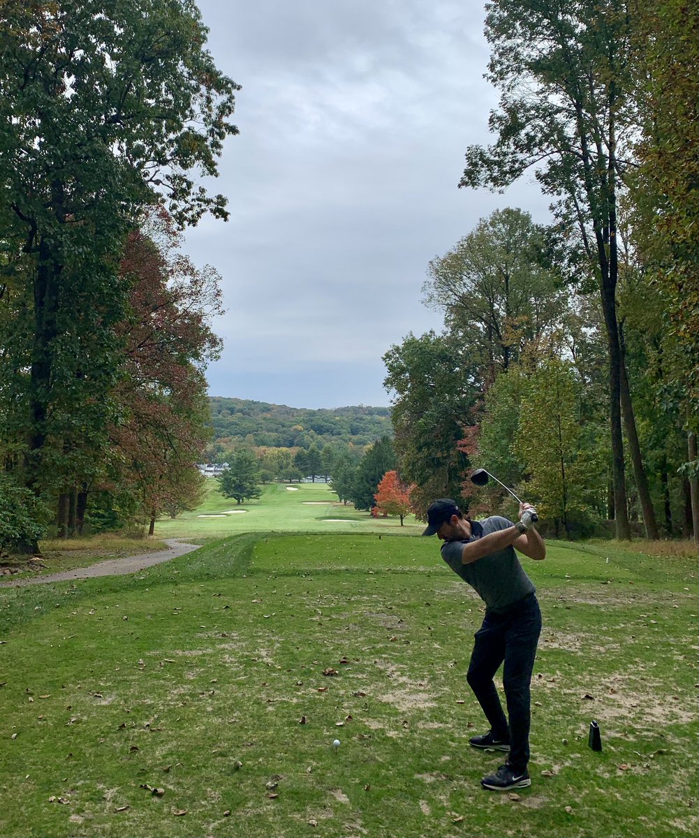 dangillet's tweet photo. The club went further than the ball! #roundofalifetime #virtualgolf #charitygolf @Jdealto @ROALFoundation https://t.co/FjUAXLxZOR