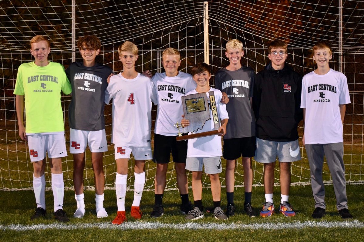 Couldn’t be prouder of these men! ECMS Sectional Champs! Regional playoffs next Saturday, October 17th at 10am against Plainfield in Carmel. GO EC!! ❤️⚽️🖤

#statebound