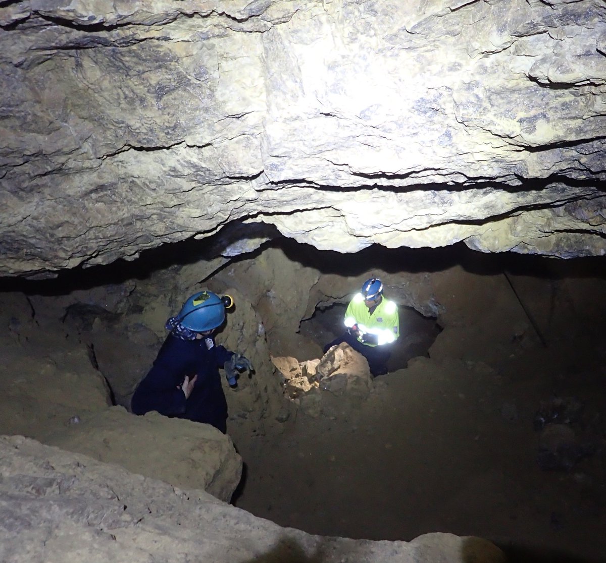 Ttxela2's tweet photo. A great day yesterday exploring old mine workings with @MotorhomeVlog great to spend some time with them underground.
#motorhome #mineexploring #peakdistrict https://t.co/jDtqJ0IJuo