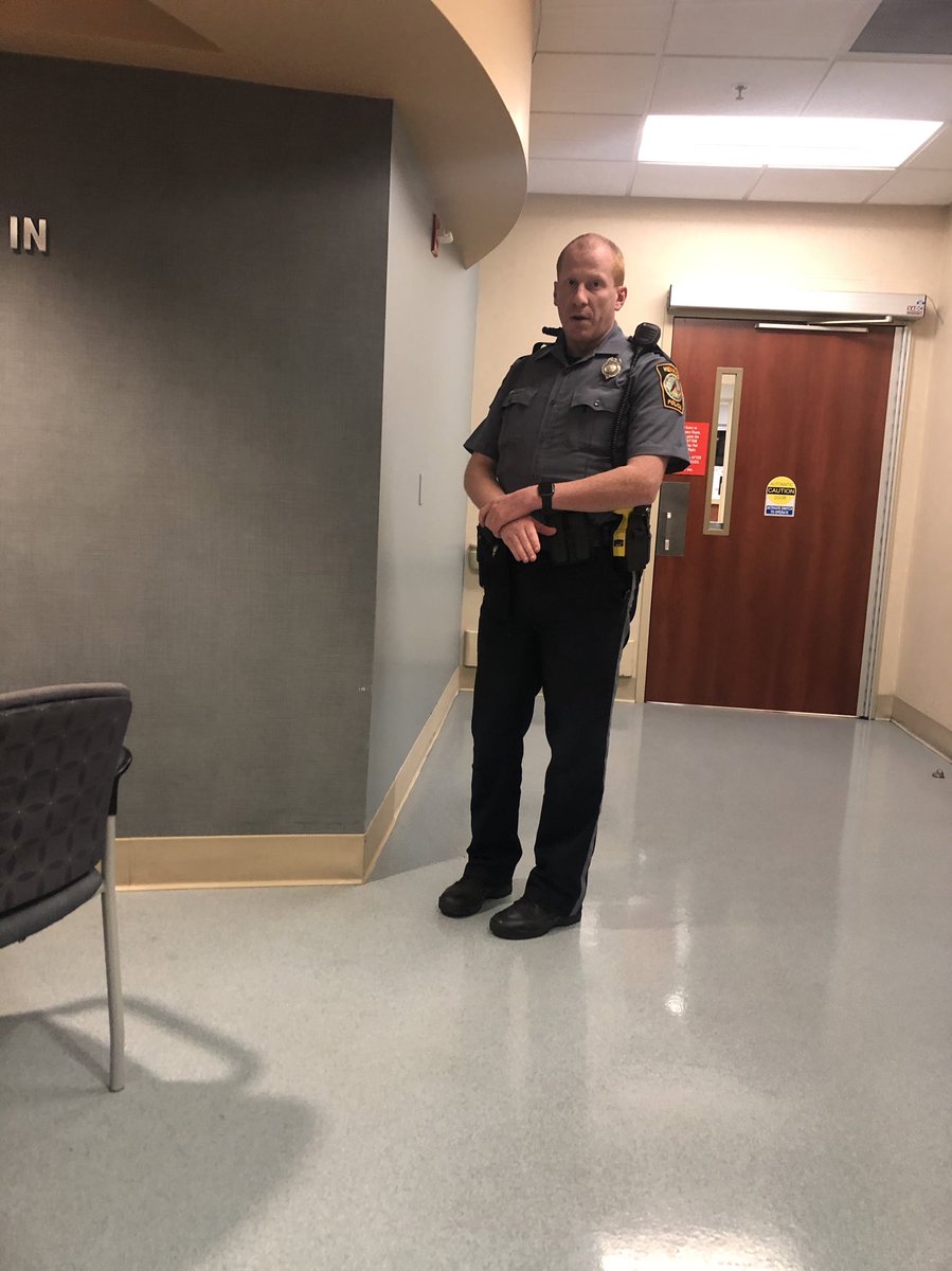 scouting4sheep's tweet photo. This is @HenricoPolice Officer Keane. He is standing in the ER of @HenricoDoctors without a mask. Officer Keane refuses to wear a mask even when asked to put one on. Officer Keane refuses to provide his badge number. @8NEWS @CBS6 @NBC12 @RVAmag @RTDCulture @CityRichmondVA https://t.co/XArRUKzwl8