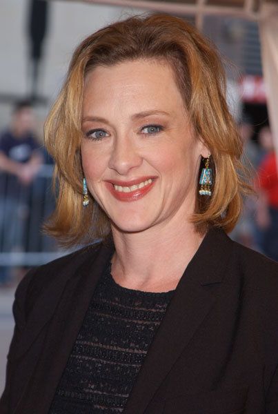 Happy Birthday to Joan Cusack who turns 58 today! 
