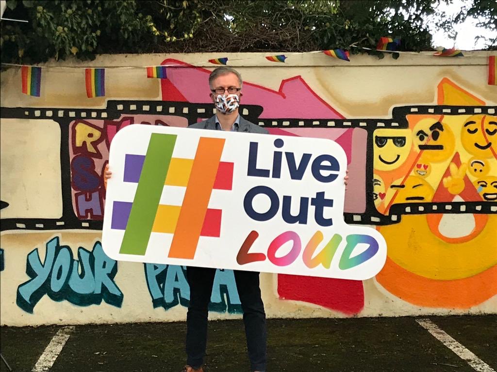 Delighted to be supporting the #LiveOutLoud campaign on #NationalComingOutDay with @Foroige Blanchardstown #dubw You can find out more info at: gov.ie/en/campaigns/9…