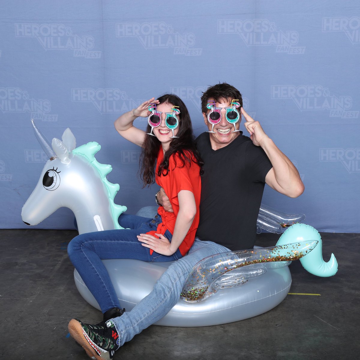 GoldenShimmer's tweet photo. How it started How itโs going
๐ ๐
@JohnBarrowman What a difference 13 years makes hey!! #LookAtUs #FuckOffBarrowman ๐คฃ https://t.co/fg5NV5QbjA