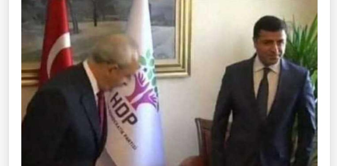 Bir teröristin önünde eğilen CHP genel başkanı Kemal kılıçtaroğlu sanada bu yakışırdı  #chpninki̇rli̇yüzü