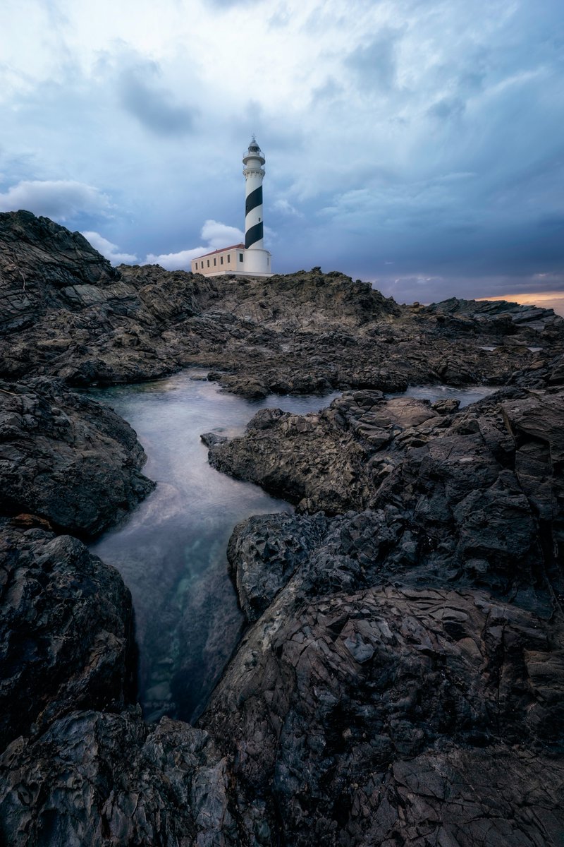 A different view of Favàrtix lighthouse taking advantage of the 15 stops dynamic range of the new Sony a7S III mirrorless camera. 🤓 📷 Sony a7s III | 12mm | ƒ/16 | 1/2s | ISO 80 | 6500K Special thanks to @SonyEspana and @javigm68 for letting us test the camera. Great camera!