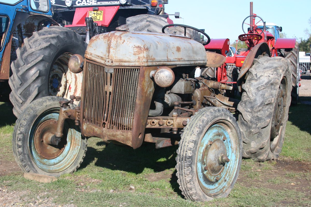 TractorFerguson's tweet photo. Here's something from a few years ago, it surfaced at Cheffins Vintage, it actually looks worse than it was, the flat tyre didn't help. I imagine it's a Ford Ferguson. I wonder what happened to it. #Sundaysearch #TractorTales https://t.co/PTANstaDVu