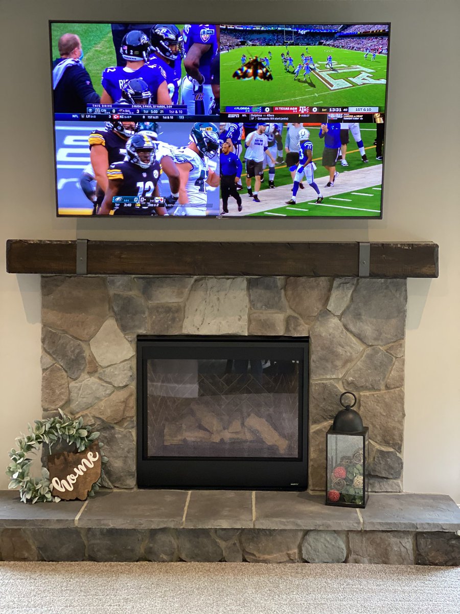 XtendTechAV's tweet photo. With football season in full swing, time to upgrade your viewing experience with #VideoTiling. Watch multiple games at once! @XtendTechAV @ESPNCleveland @923TheFan @TheRealTRizzo @KenCarman https://t.co/JkZWJHluax