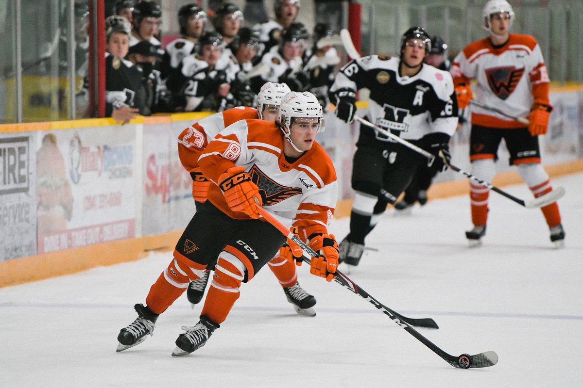 Swatter37's tweet photo. Good to be back at the rink! #hockey #MJHLOpeningWeekend https://t.co/2g9OiVsbdm