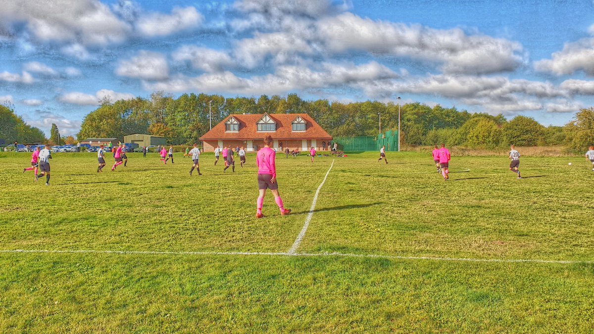 ThoseWhiteLines tweet media