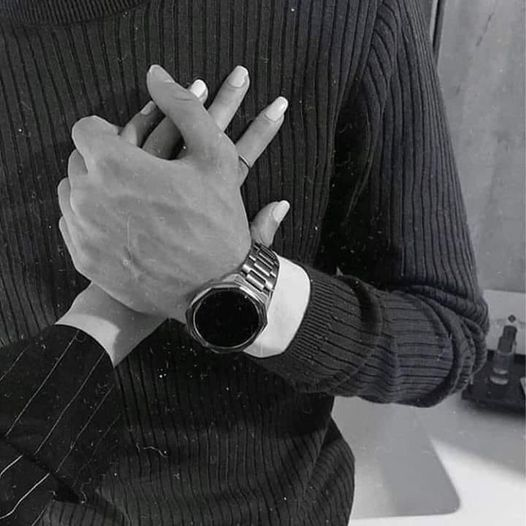 أردتكَ حقيقةً في حياتي ❤
العذب النقي الذي لم تطله شائبة .. لست أقصدُ 
هنا سطحية العيوب ، ومرتفعات الطباع الإنسانية
 وأوحالها ..المرء بعيوبه كتلة مثيرة للاستكشاف
 والتقبل والتأقلم في نظري .. لكني  
أردتُ أن أراك بجانبي .. أن لا تدفعني من الخلف
 بهذه القوة .. ألا تجعلني أقع .