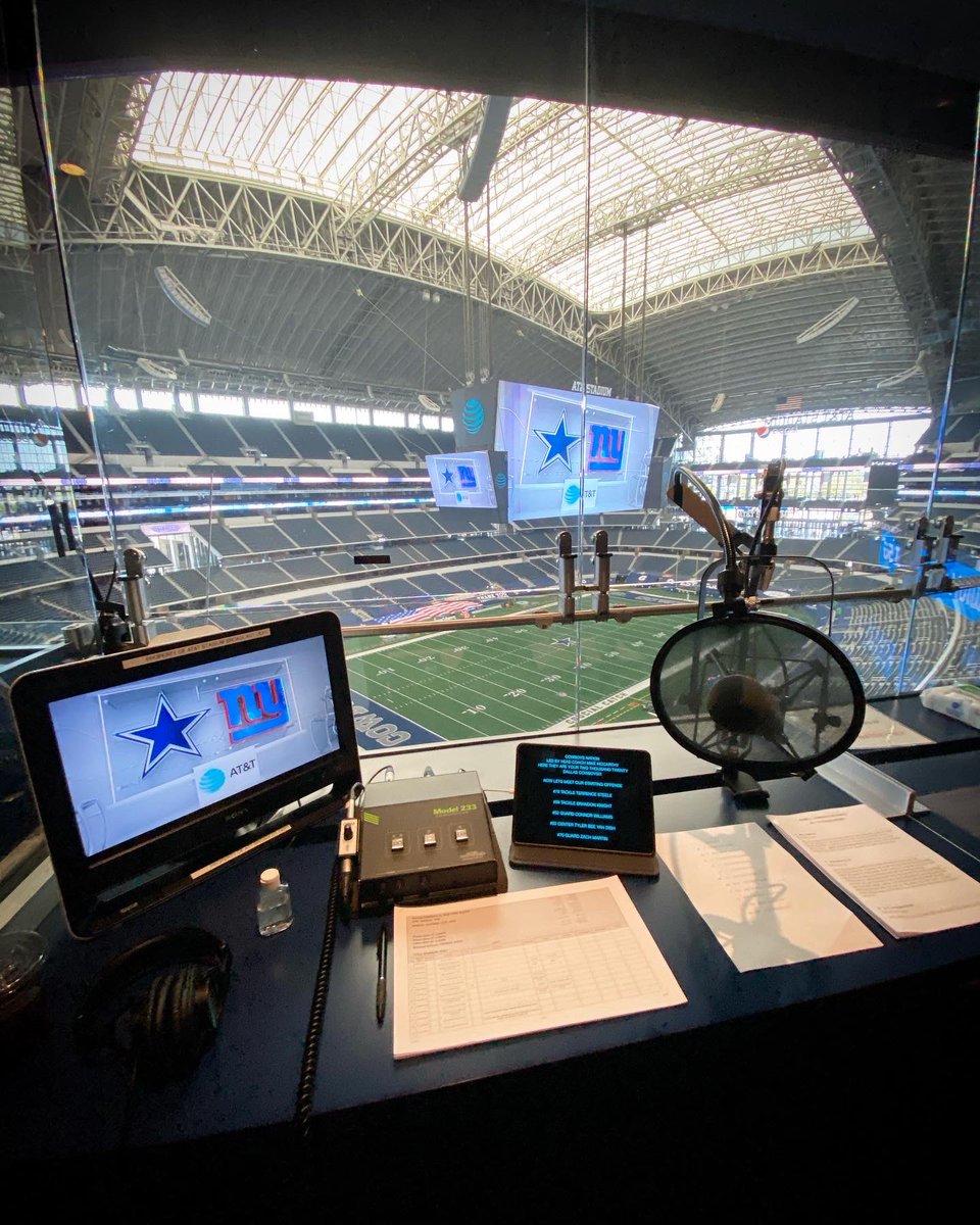 jeffk_cowboys's tweet photo. View from the #PAperch inside @ATTStadium as week 5 of the @NFL season brings a 3:25p kickoff between the @Giants and your @dallascowboys. 🏈💙#NYGvsDAL #CowboysNation #DallasCowboys https://t.co/Xg1O8VXsId