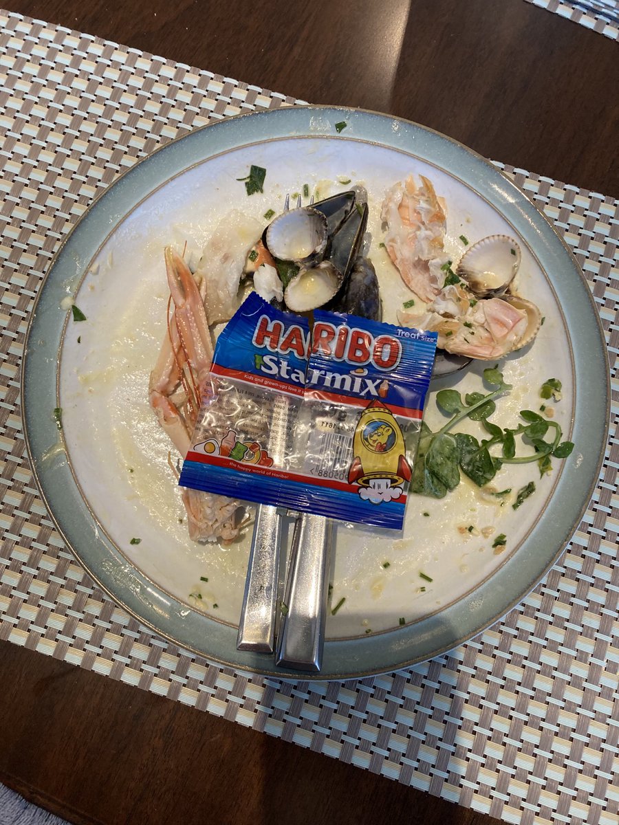 ⁦@MichaelsCoDub⁩ thank you for a delicious fish feast. Totally demolished! The kids thought the Haribos a great addition. Continued success in these difficult times!