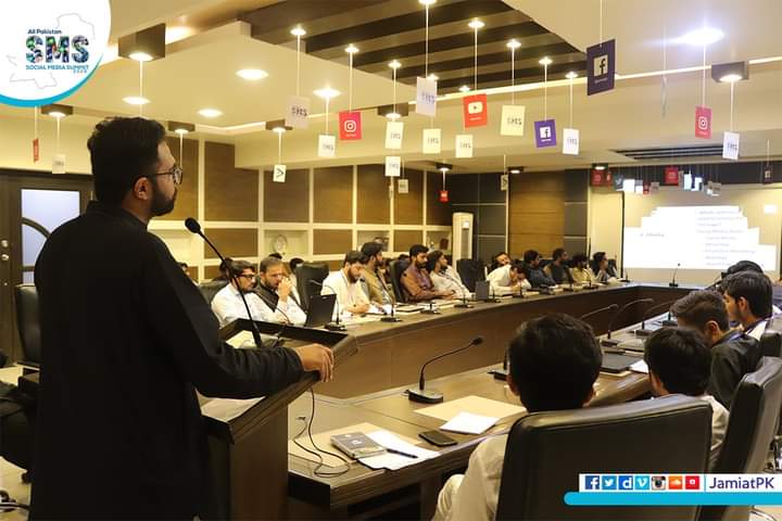 JamshaidMsandhu's tweet image. Alhamdolillah!
Done with 4th Iteration of #SMS2020. Indeed it wasn&apos;t possible without the support &amp;amp; Collective effort of @TeamJTS.
Also thankful to all the trainers for their time, It was a great Learning experience .
May Allah accept our efforts.
#IJT_SMediaSummit