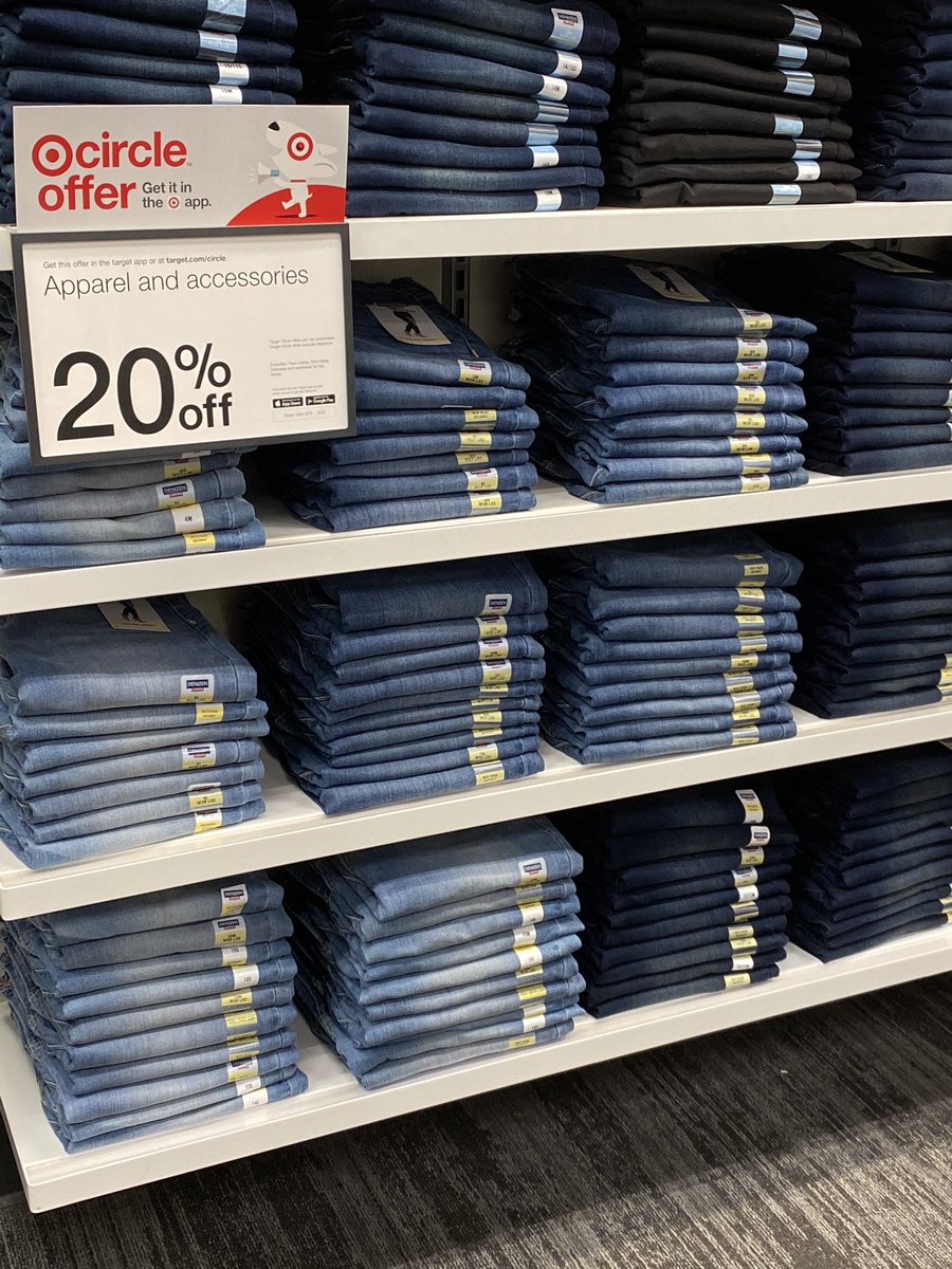 Jeans are looking mighty crisp this afternoon thanks to our wonderful DBO Morgan!! 💙 <a href="/Kathlee30454171/">Kathleen</a> <a href="/KelleyHeller12/">Kelley</a> <a href="/ZGallo/">Zack</a> @LaDarra0780 #T0780 #bringjoy