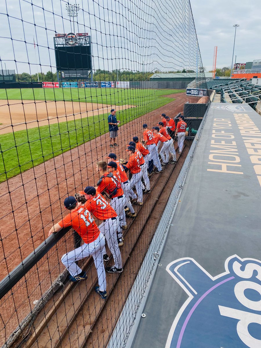 kevhowie's tweet photo. @TCarver81 @RipkenExpAB @NOVAPremierBB 10-2 winners. Was tight early, but pulled away late. Probably had something to do with the pre-game speech....or not. @NOVAPremierBB @DaveTerp7 @mbaker1015 @jeffsproat1 https://t.co/1J5MrdsXrk