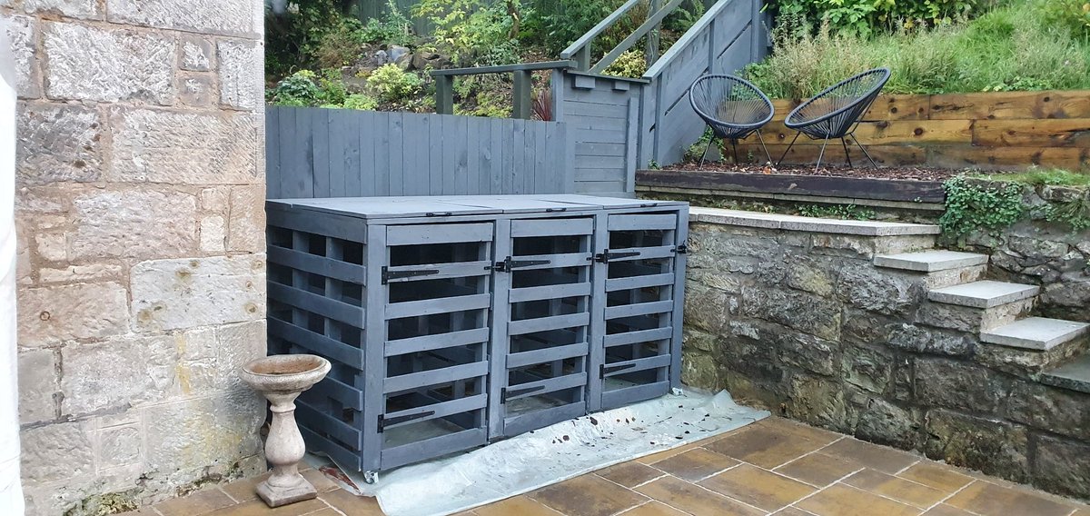 stukscott's tweet photo. Lockdown project no.108 finally completed. 
#binstorage #storageunit #woodenpallets https://t.co/3X1iW8j7Jo