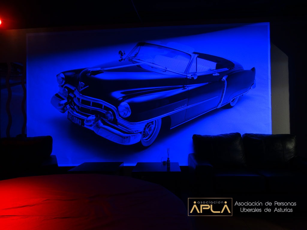 Asociacion_APLA's tweet photo. Ya que los cumpleañeros quisieron premiar a los dos mejores disfraces de la noche, con unos #juguetitoseroticos que seguro, disfrutaron mucho.
#APLA
#APLAeventos
#fiestapinup https://t.co/ufkNQNu1lN