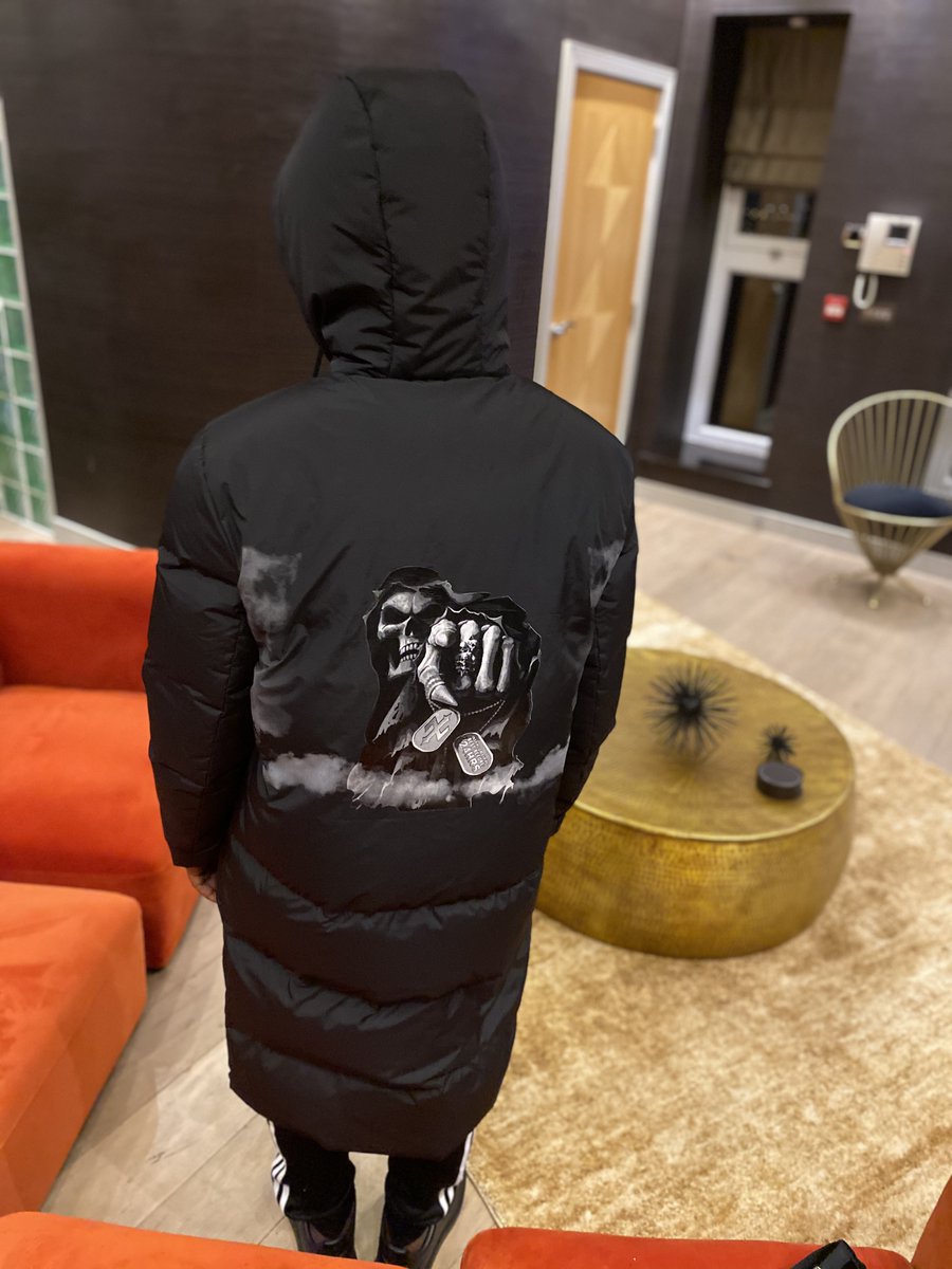 ldninspire's tweet photo. Keep things cozy and on style with this must-have jacket. Featuring a Dark Vader material and a long zipper design.

Pre-Order your latest LONDON INSPIRE DARK VADER COAT https://t.co/yTcuW62Hk1 

#inspirelondon #darkvedar #jacket #fashion #swagg #Trending #coat #arsene #arsenal https://t.co/tYLy5Zsv0q
