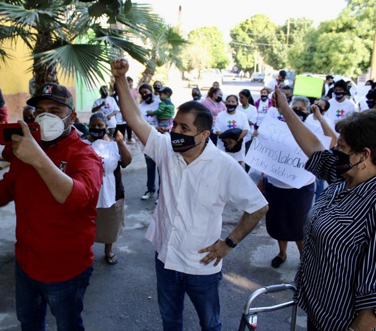 Encuentro con nuestra gente de la Victoria y Vista Hermosa acompañado del Presidente del <a href="/PRICoahuila/">PRI COAHUILA</a> <a href="/rigofuentes/">RodRigo Fuentes Ávila</a>.

Cada día estamos más cerca del triunfo que será contundente con el apoyo de todas y todos ustedes.

¡Vamos a ganar! 

#SeguirSeguros #EduardoOlmos #Diputado