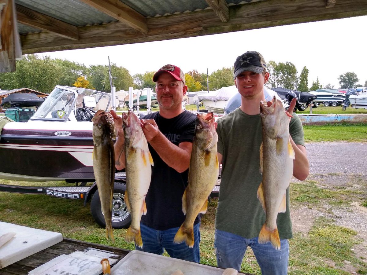 KeithLeininger's tweet photo. Great Day On Erie Yesterday. @tyleininger14 https://t.co/TvI1i5q95R