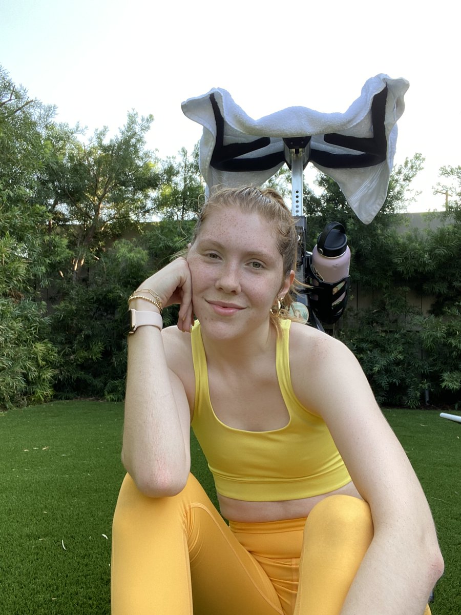 sustainof's tweet photo. "Exercise gives you endorphins. Endorphins make you happy." How could we not be happy after a heart-pumping workout in this sunny @girlfriend set?π¦#sustainabilityof #podcast #sustainablestyleblogger #fastfashionsucks #30wears #ecofashionista #girlfriendcollective #stagescycling https://t.co/SNx0WUe7A3