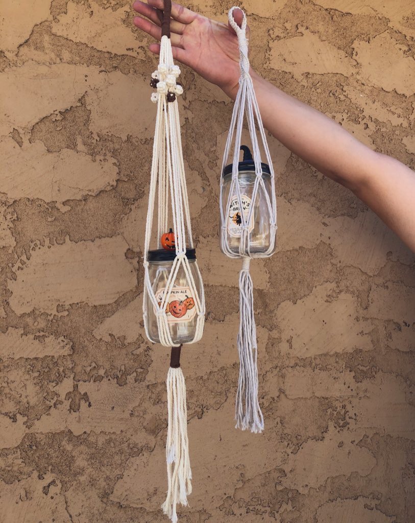 carrythemoment's tweet photo. Running low on funds, help me make a sale 💗 
Use code MERCI to save 25% on your orders 💗💗

https://t.co/1kyyjzGp3N https://t.co/GQDbJ8ucSQ