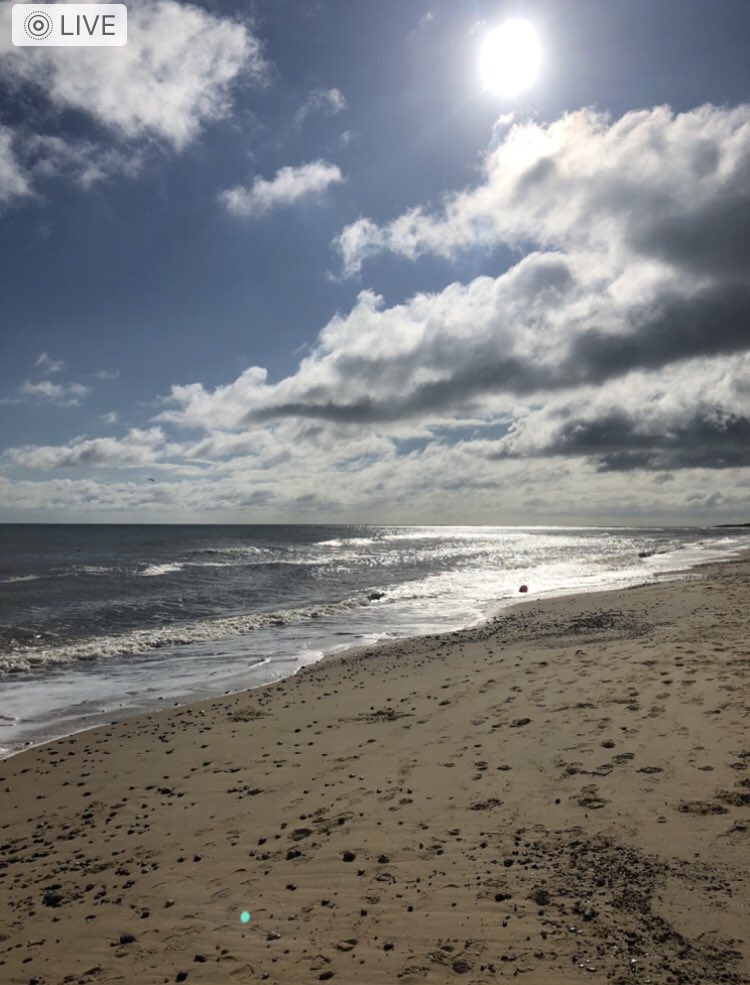 This felt good today with the kiddies, fresh air, sunshine, laughter, walks and nostalgia .. got to love a Sunday 💜