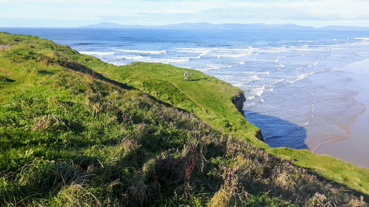 IvanMaxwellNI's tweet photo. @barrabest @MarkMcFadden @WeatherCee #WildAtlanticWay #lovedonegal #Bundoran #Autumndays https://t.co/briifcmdl0