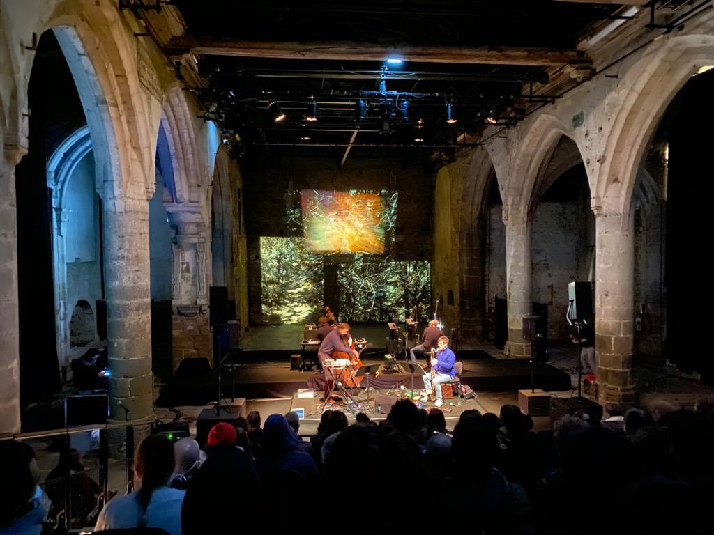 nathalieappere's tweet photo. Toujours un grand plaisir de découvrir les performances artistiques du festival @maintenant_. Merci de nous offrir cette respiration poétique. #Maintenant2020 https://t.co/xW9nCCbcKQ