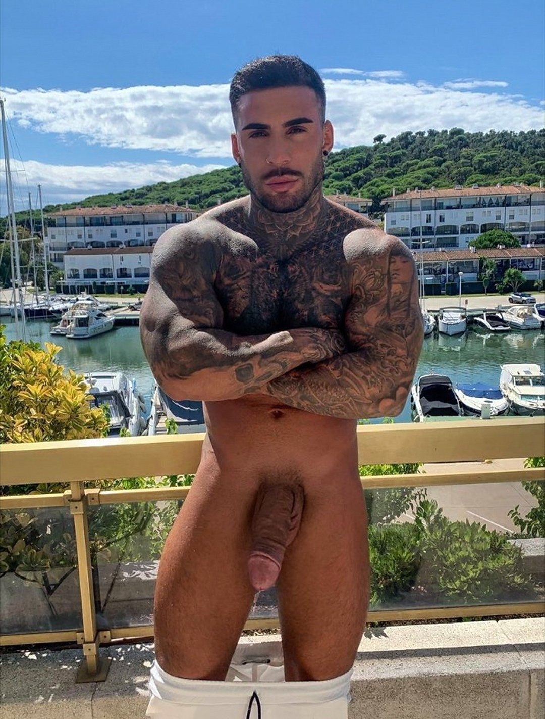 Onlyfans: hulkrhino on X: Siganlo ya a su cuenta de Twitter @brownimanol y  a su cuenta de onlyfans donde tiene contenido super hot🍆😱  t.cox0hqOLPQBE t.coxKeuOkskmR  X